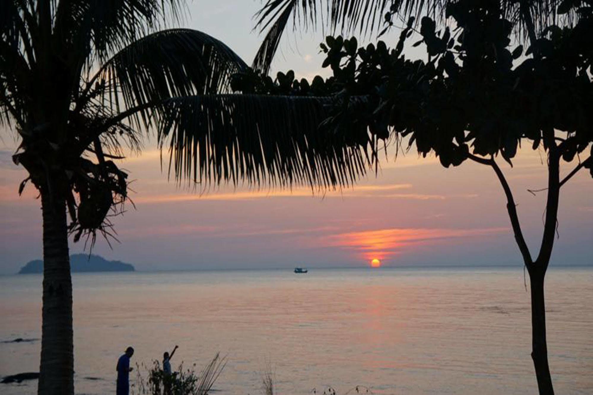 Lomtalay Resort Trat Laem Ngop Экстерьер фото